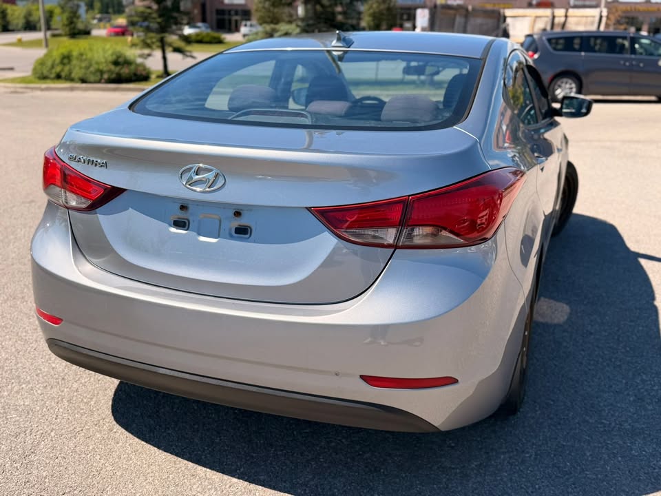 2016 HYUNDAI ELANTRA GL