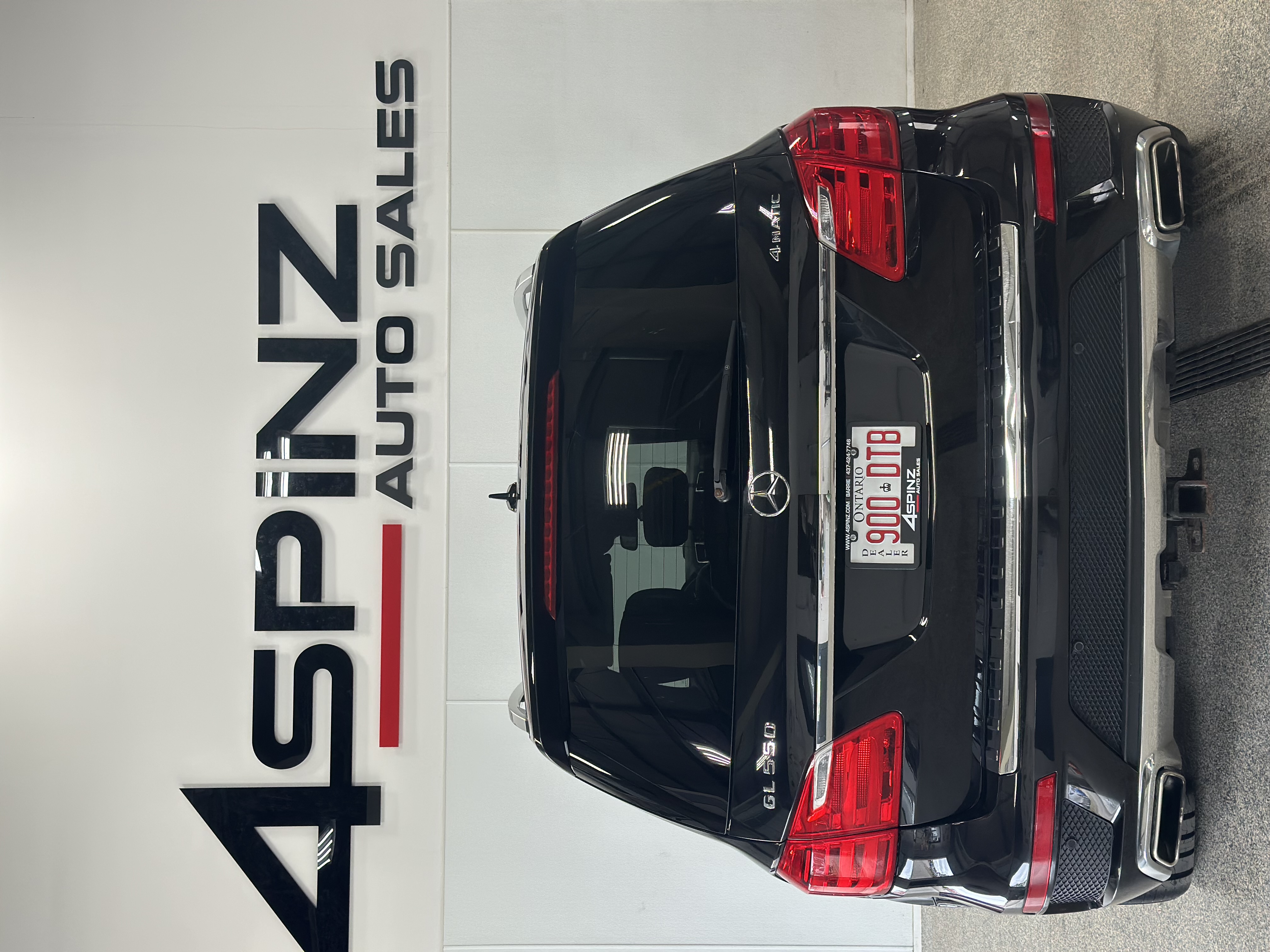 2013 Mercedes-Benz GL550 4MATI...
