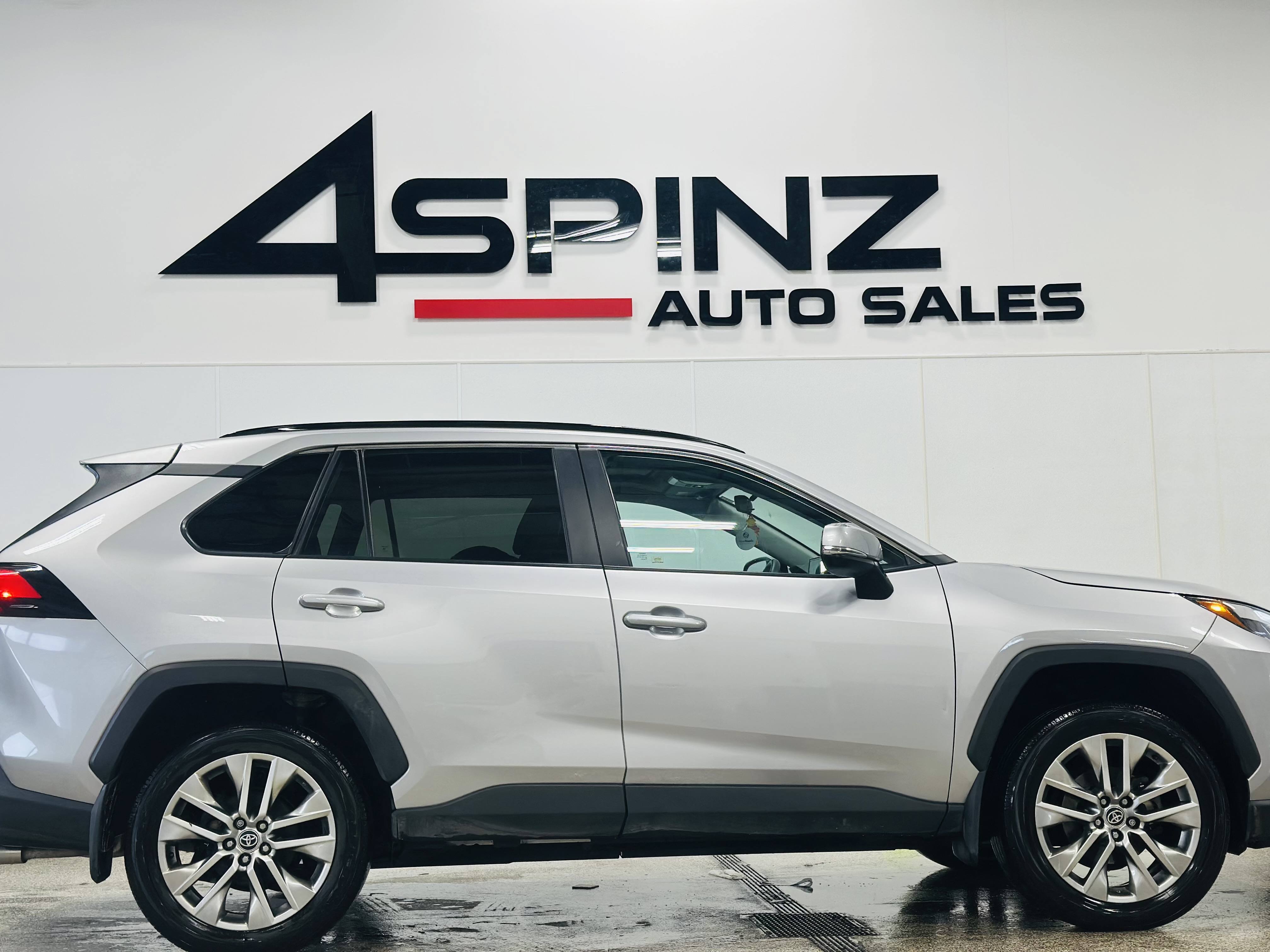 2023 Toyota RAV4 XLE Premium A...